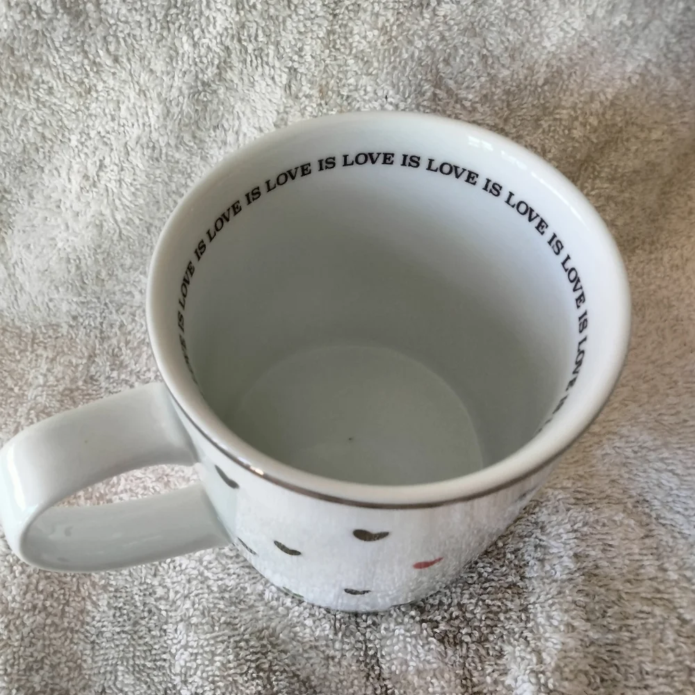 Love-heart mug Williams Sonoma 'Human Rights campaign'
